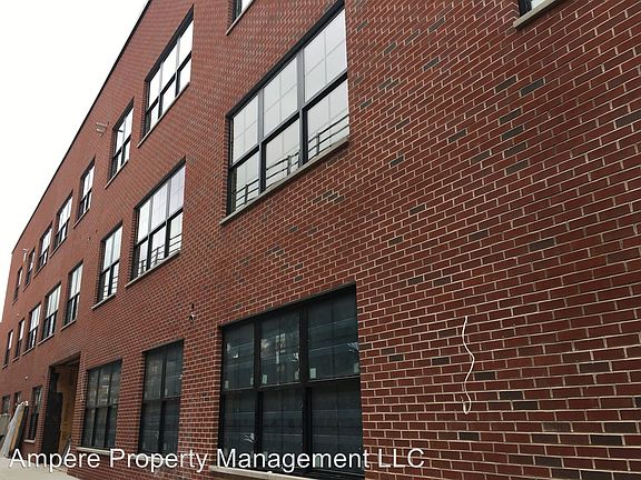 2nd image of 2021-35 N Front St #305