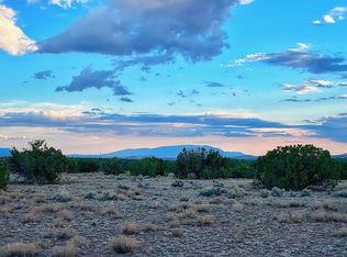 74 Paseo De Estrellas, Santa Fe, NM 87506