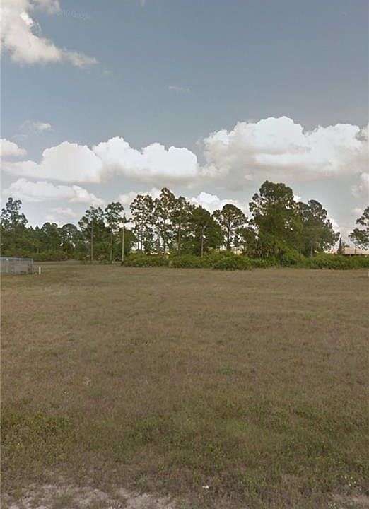 1st image of 4039 NE 10th Ave