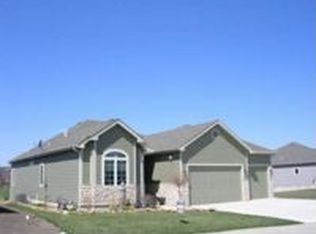 4539 SW Crenshaw Dr, Topeka, KS 66610