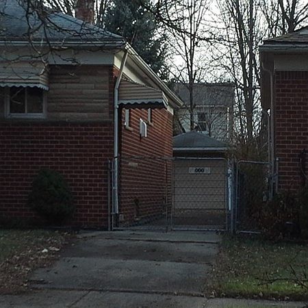 2nd image of 6458 Auburn St