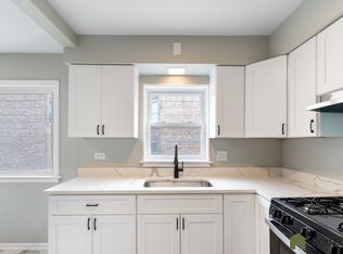 2457 W 69th St #2S, Chicago, IL 60629