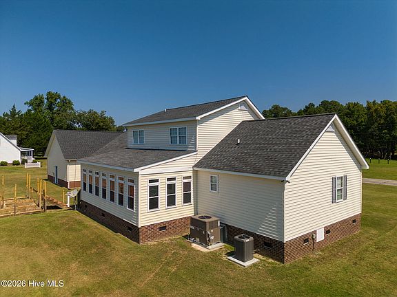 3rd image of 926 Chambers Ferry Road