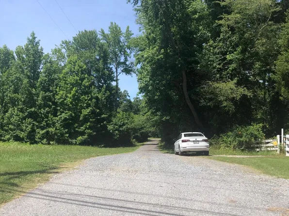 Opals Pl, White Plains, MD 20695