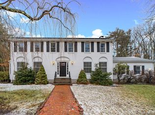 9 Garry Dr, Medfield, MA 02052
