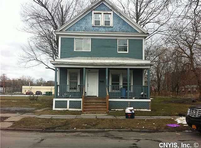 2nd image of 207 E Raynor Ave