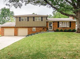 9724 Lamar Ave, Overland Park, KS 66207