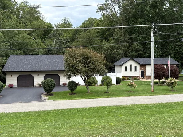 725 Niagara Trl, Mercer, PA 16137