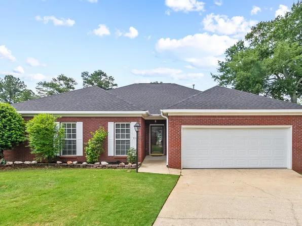 1611 Hamilton Ln, Tuscaloosa, AL 35404