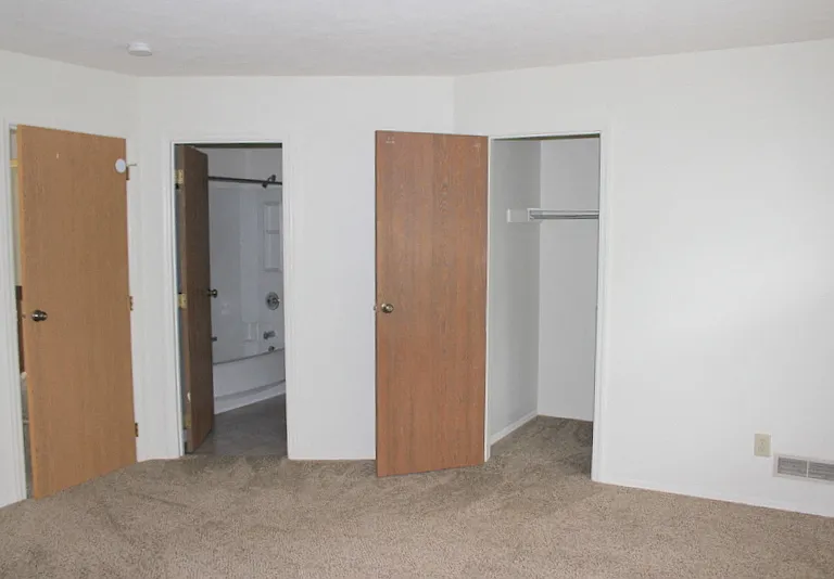 2524 Spring Valley Rd — Photo 7
