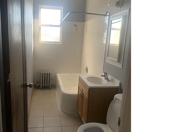 4th image of 2913 E 78th St APT 3C