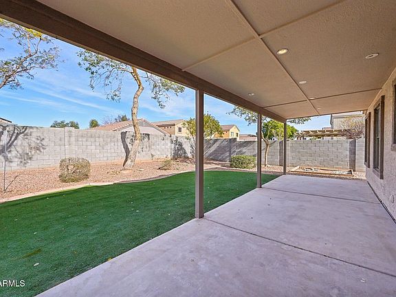 3rd image of 17452 W Ventura Street
