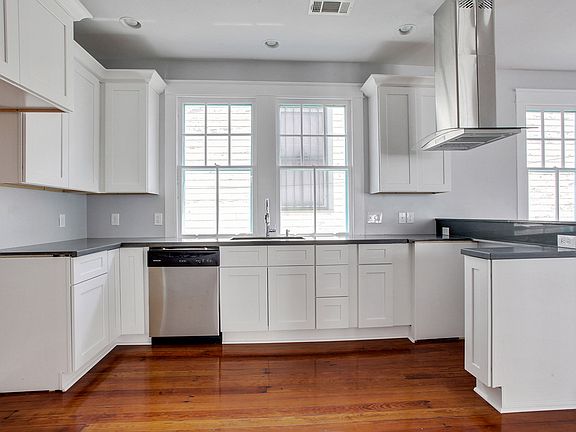4th image of 1411 France St