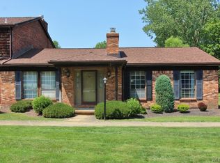 59 Cimarand Dr, Williamsville, NY 14221