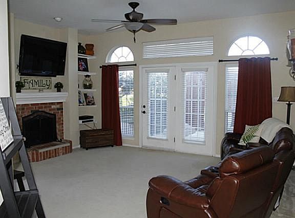 3rd image of 2103 Woodcreek