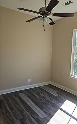 5th image of 3143 Piety St
