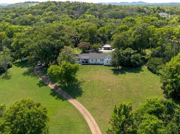 5723 Cloverland Dr, Brentwood, TN 37027
