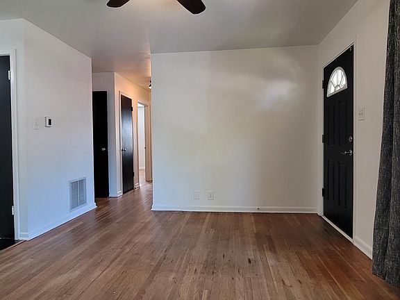 5th image of 805 Sierra Dr