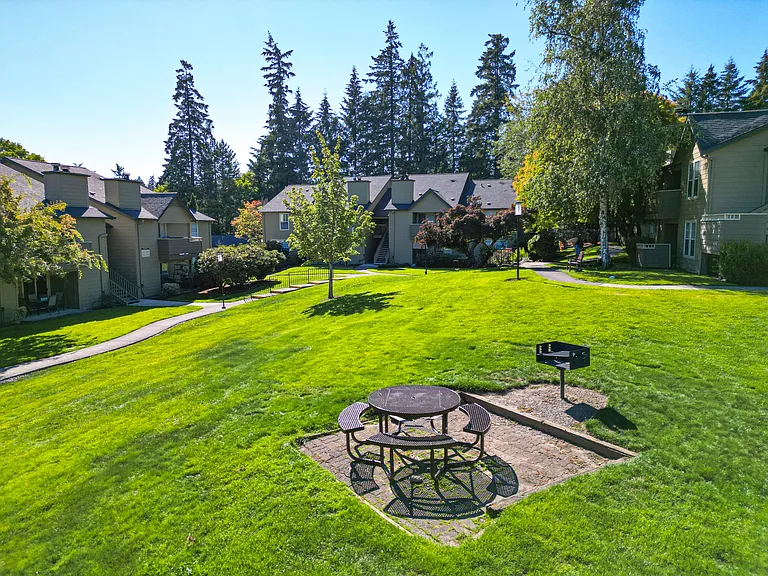 Overlook at Murrayhill Apartments — Photo 19