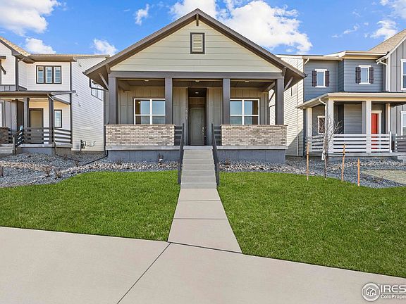 3rd image of 2781 Blue Iris Dr