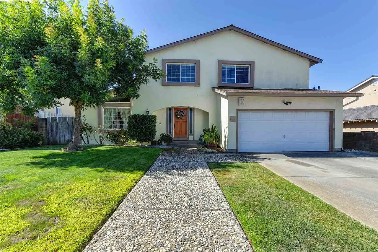 157 Marigold Pl photo 1