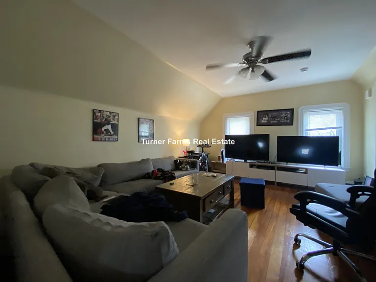 21 Chandler St #33 — Photo 23