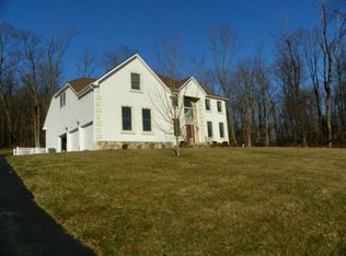 59 Cemetery Rd, Phillipsburg, NJ 08865