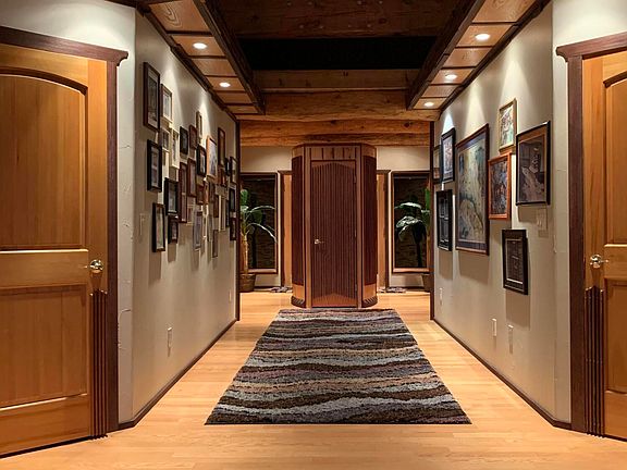 2nd image of 112 Valley Ct