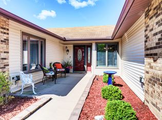 262 Crestwood Ln, Bloomingdale, IL 60108