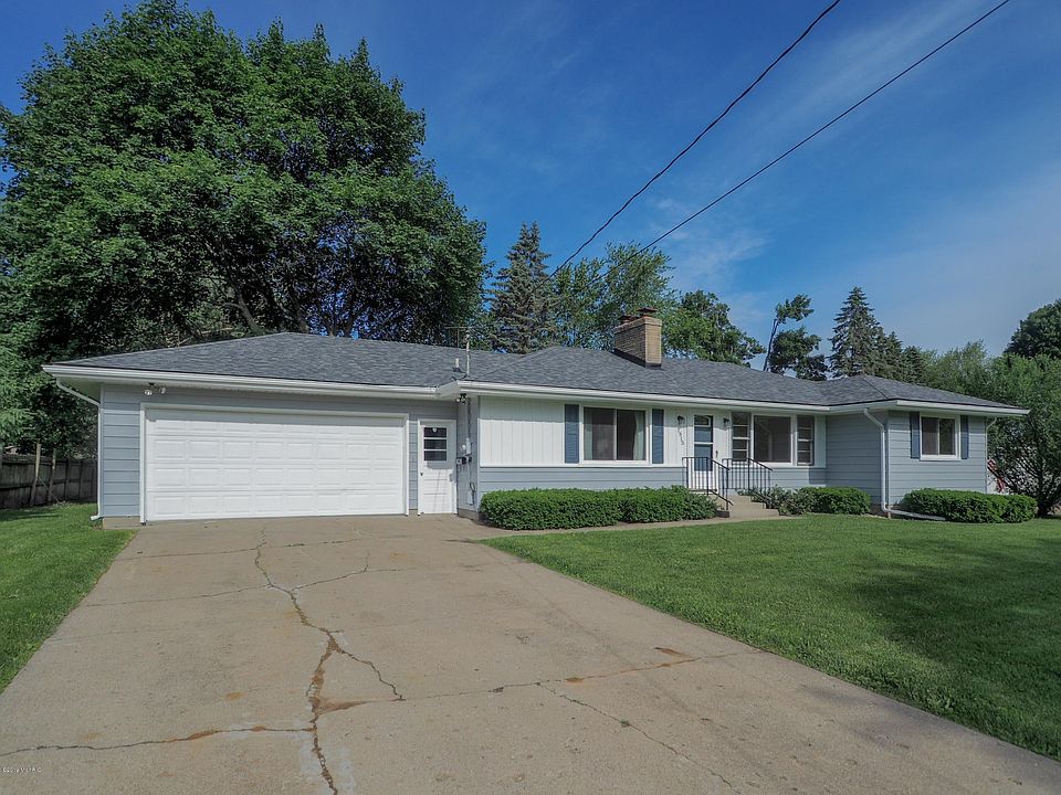1615 Marywood-101