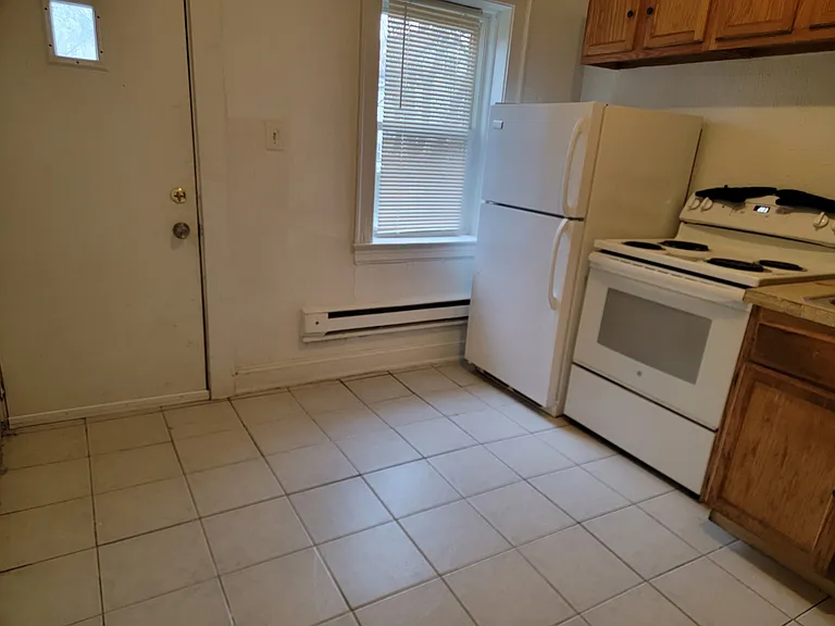1874 Marloes Ave — Photo 18