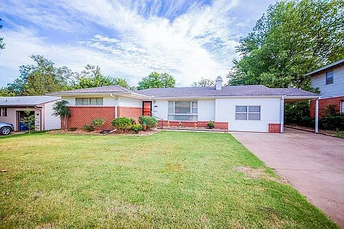 2211 W Sherwood Ave Photo 1 2211 W Sherwood Ave Photo 1