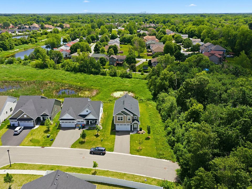 1st image of 840 111th Ln NE