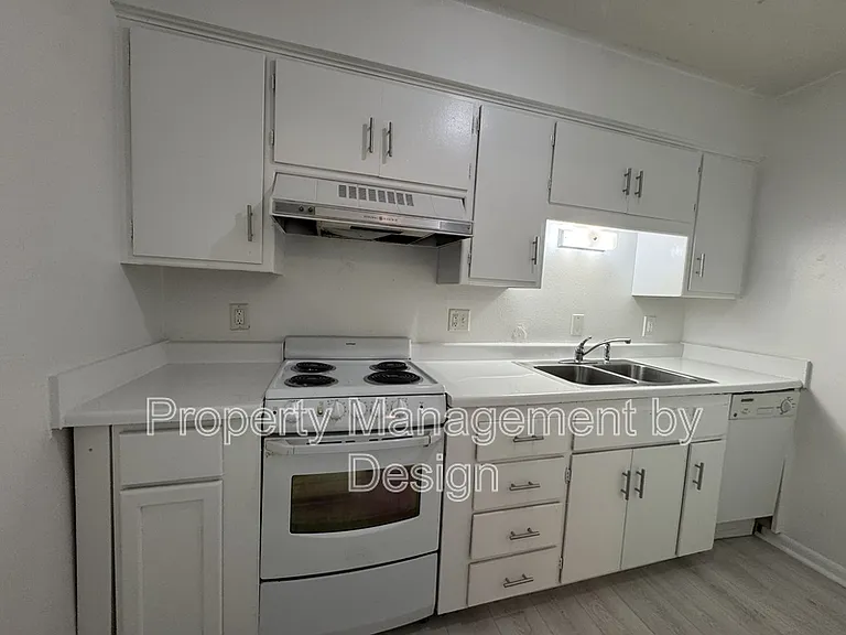 1039 5th St #7 — Photo 19