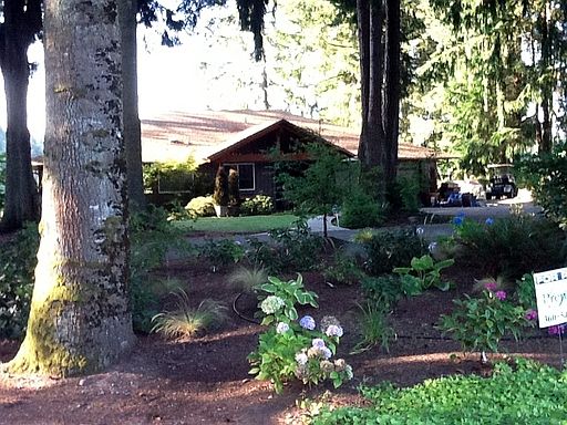 2nd image of 18201 NE Cedar Dr