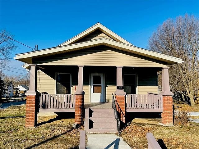 1801 Chicago St Trenton Mo 64683 Mls 2306786 Zillow
