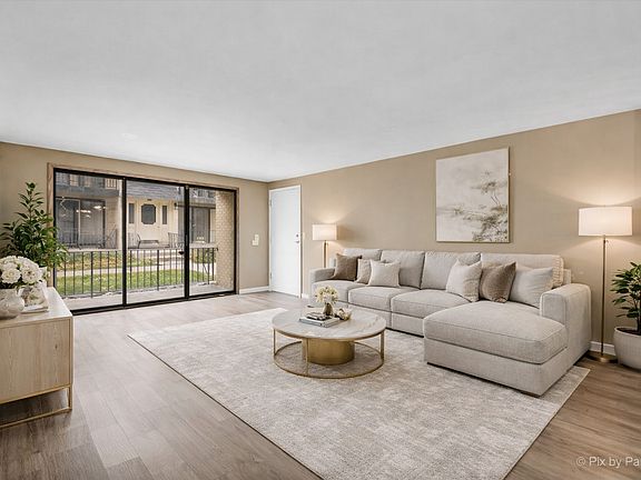 3rd image of 2037 N Harlem Ave APT 1W