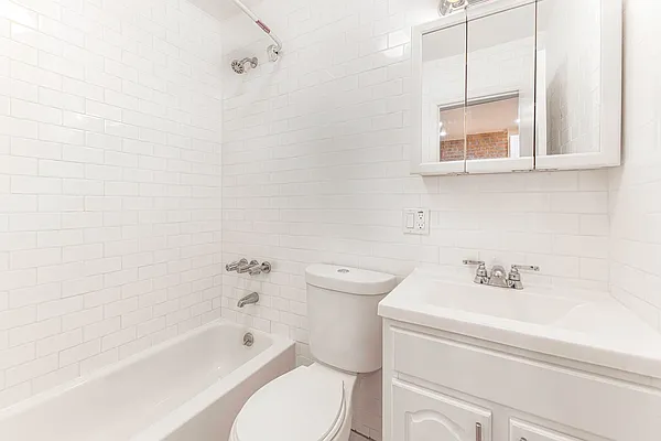 Rented by REAL New York | media 26