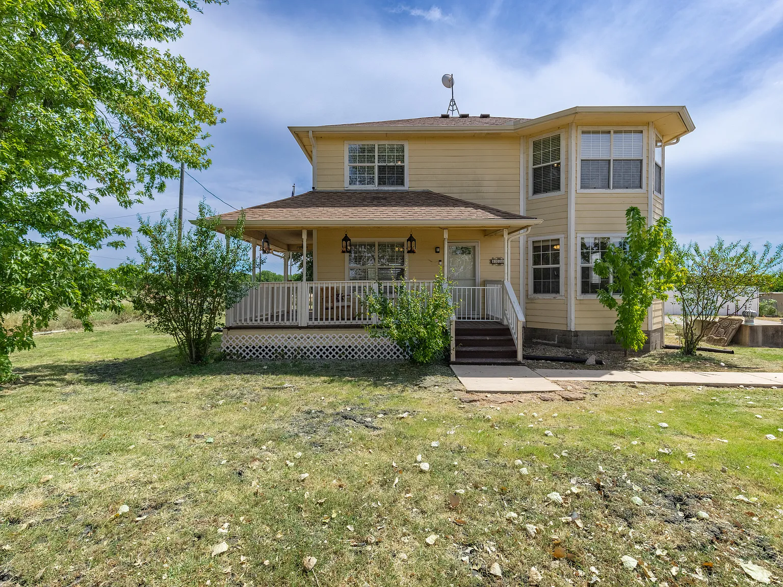 3 bed, 1626 sqft, $2,800 — Photo 1