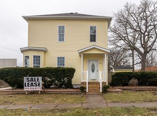 125 34th St NE, Cedar Rapids, IA 52402