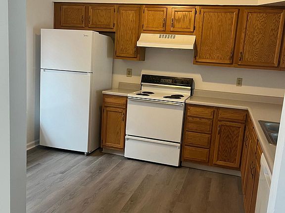 2nd image of 613 Woodberry Dr