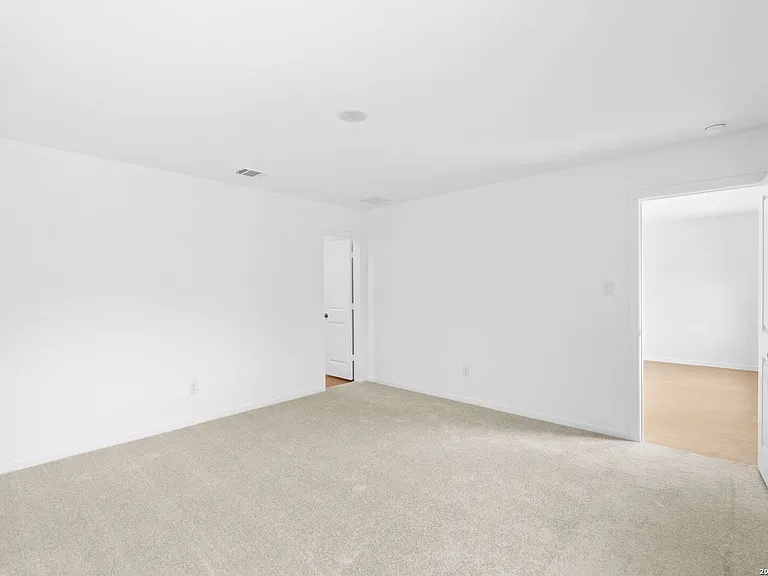 3913 Glade Crk — Photo 9