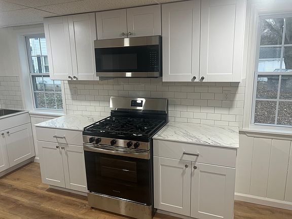 4th image of 167 Wadsworth Ave #2