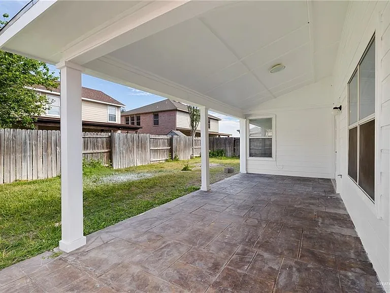 4104 Petunia Ave — Photo 18