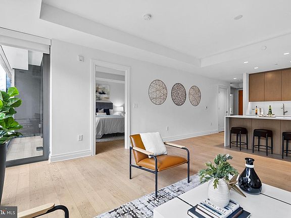 4th image of 2501 M St NW Unit T06