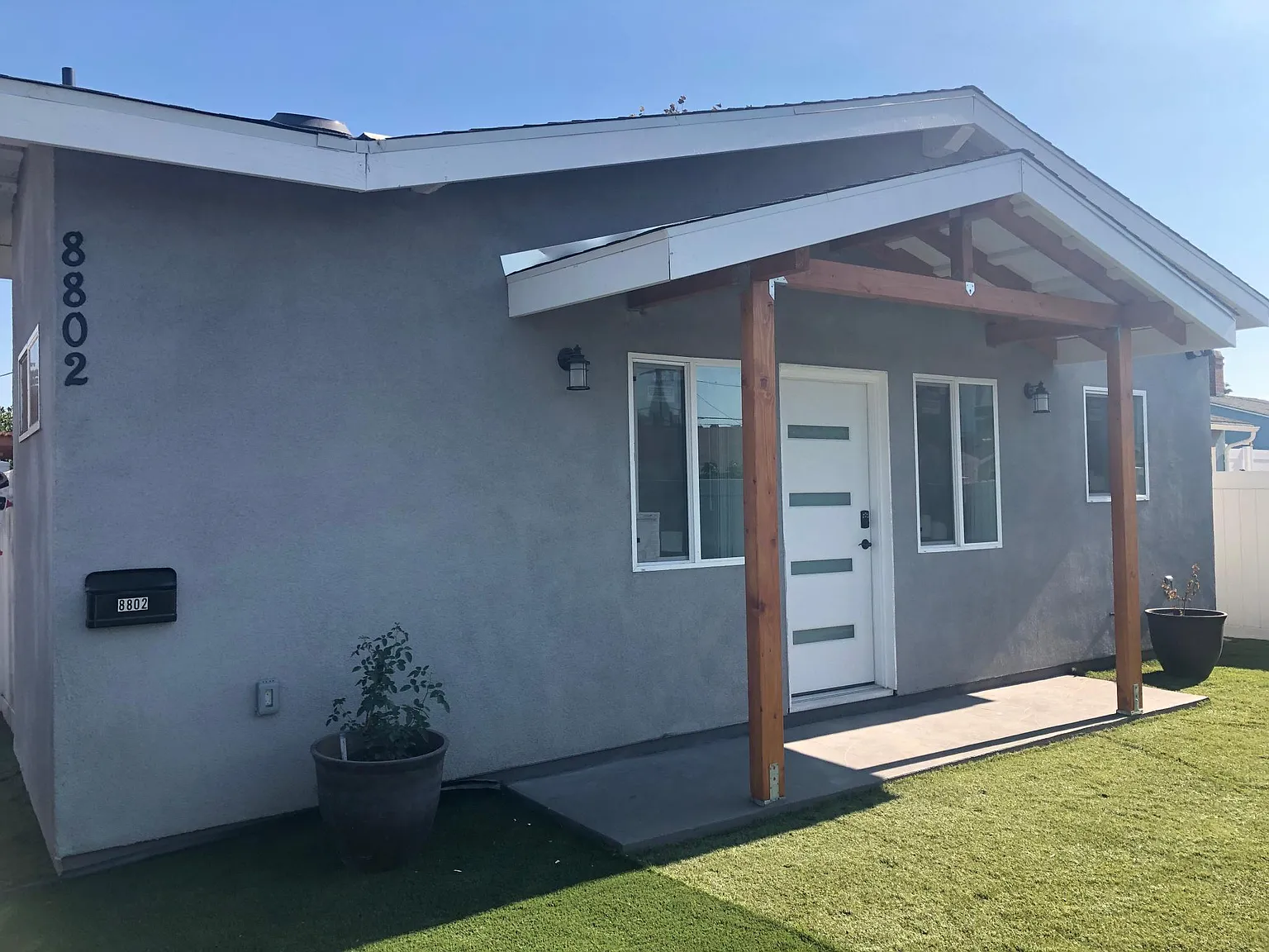 8802 Kittyhawk Ave — Photo 1