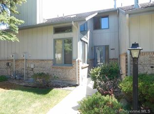 5425 Hynds Blvd, Cheyenne, WY 82009