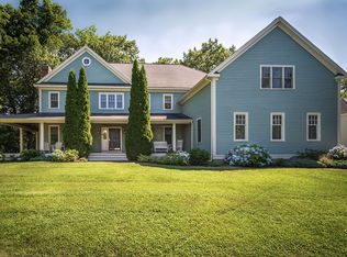 4 Woodbury Ln, Natick, MA 01760