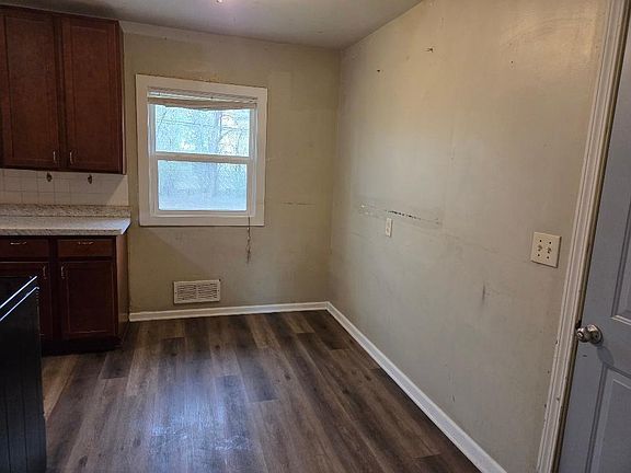 5th image of 7101 Hartkopf Ln