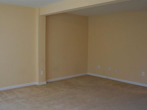 4th image of 122 Red Bank Dr